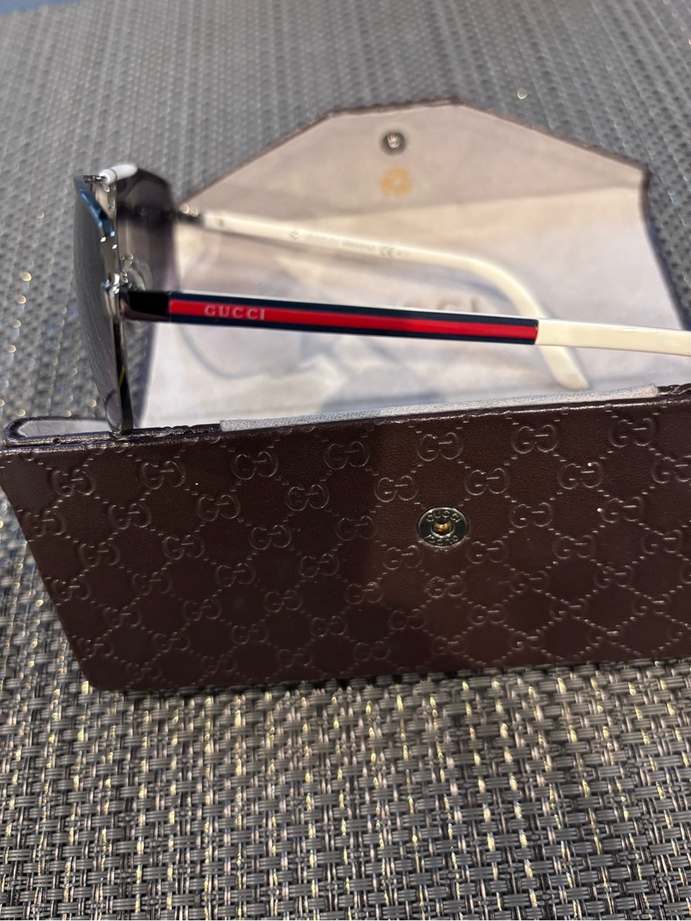Gucci men’s sunglasses - Picture 3 of 6
